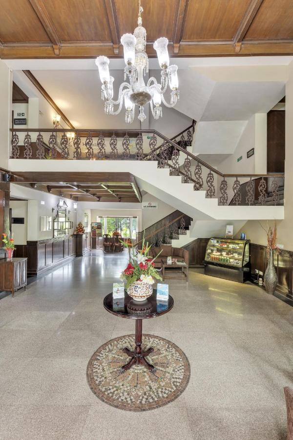Club Mahindra Naukuchiatal Hotel Nainital Exterior photo